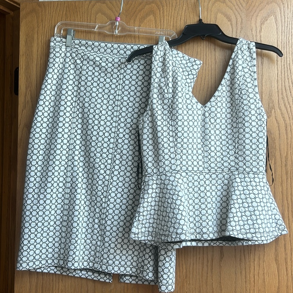 Maeve 2 piece M top L Skirt